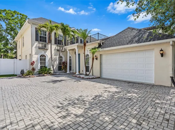 3117 W Knights Ave, Tampa, FL 33611