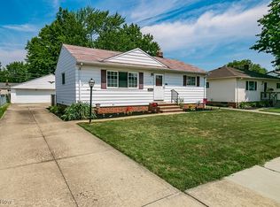 30101 Forest Grove Rd, Willowick, OH 44095