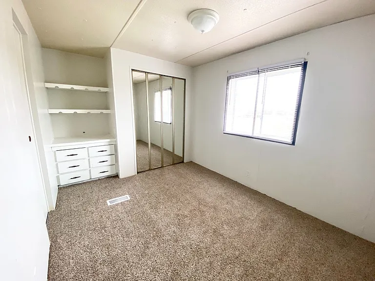 784A Sandy Hook Rd — Photo 3
