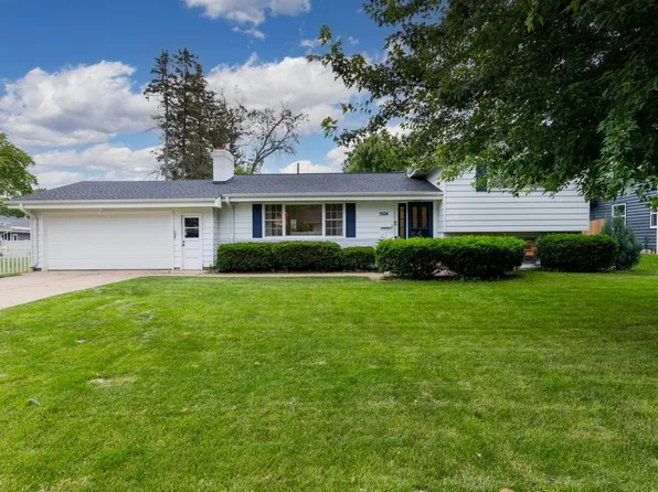 5024 Clover Rdg, Edina, MN 55436