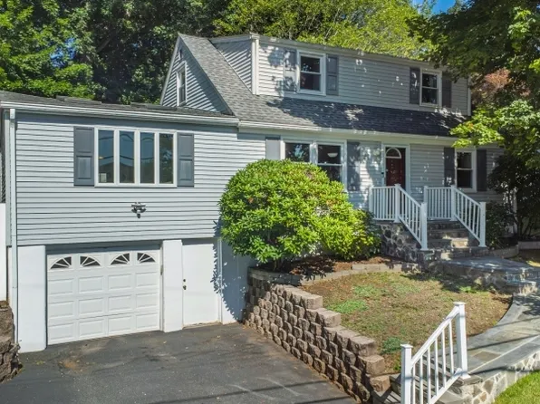 27 Mountain Rd, Rockaway Boro, NJ 07866