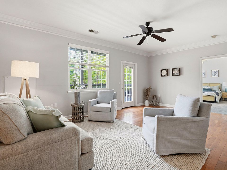 1st image of 1533 Cambridge Lakes Dr #203D