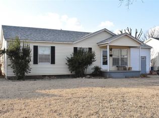 805 N 8th St, Fairview, OK 73737