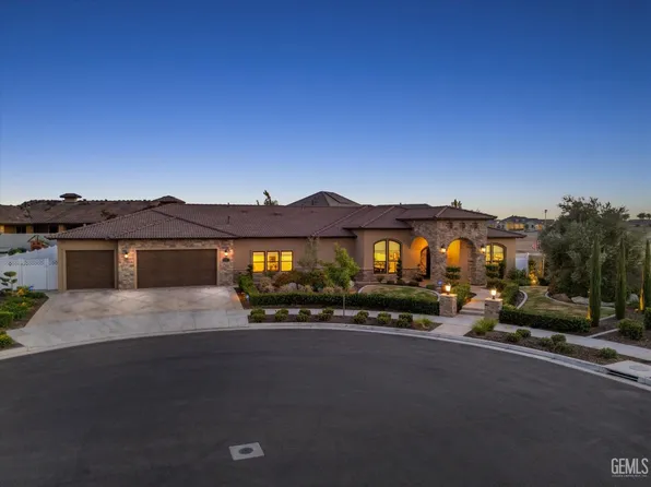 13827 Faringford Ln, Bakersfield, CA 93311