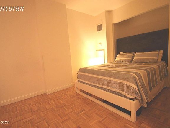 5th image of 88 Greenwich St APT 429