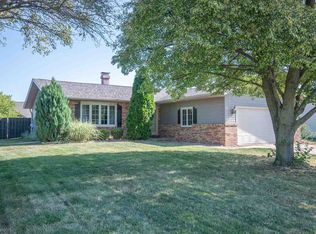1025 E Polk St, Morton, IL