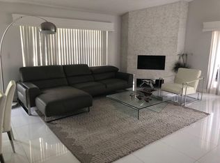 9810 NW 47th Ter, Doral, FL 33178