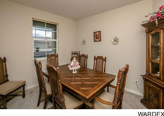 5th image of 579 Downey Dr