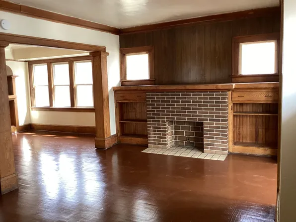 3730-3732 W Roberts St, 3730-3732 W Roberts St, Milwaukee, WI 53208