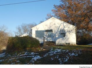 303 S 4th St, Benld, IL 62009