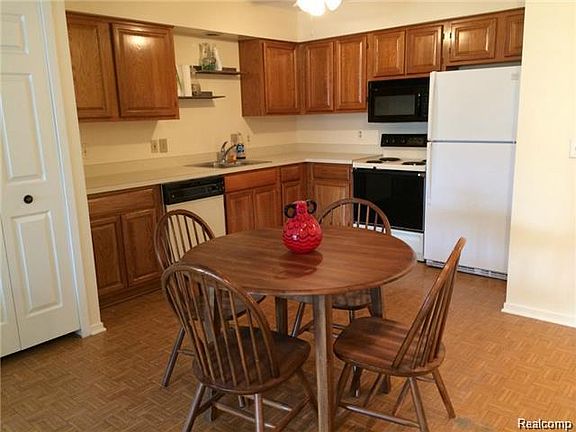 2nd image of 8187 Grays Dr APT B4