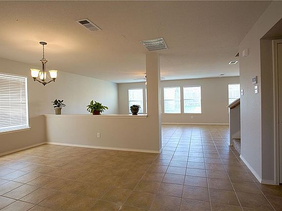 5th image of 6001 Red Drum Dr