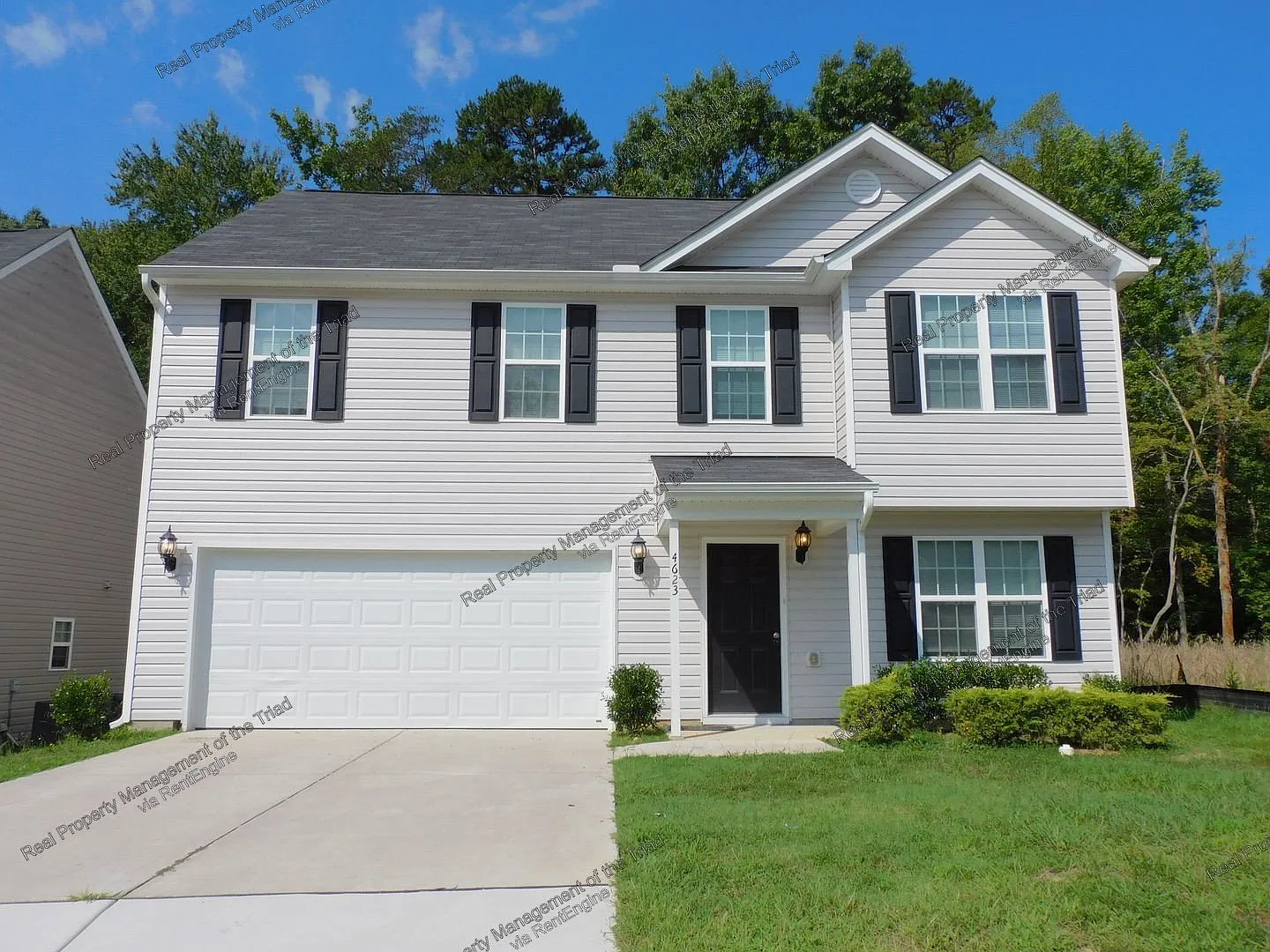4 bed, 2.5 bath, 1718 sqft, $1,895 — Photo 1