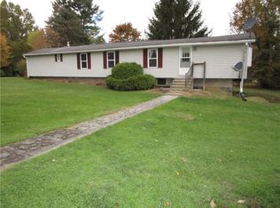 3025 S Keel Ridge Rd, Hermitage, PA 16148