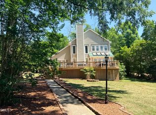 73 Piney Ln, Leasburg, NC 27291
