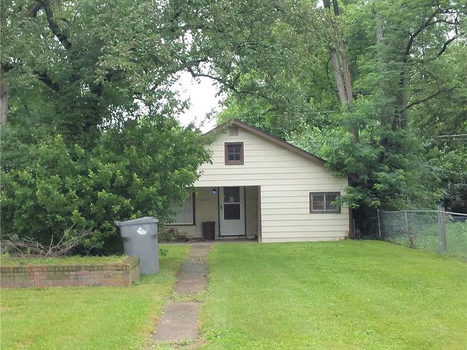 1st image of 1832 N Centennial St