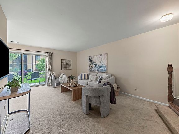 4th image of 1712 Lakecliffe Dr APT D