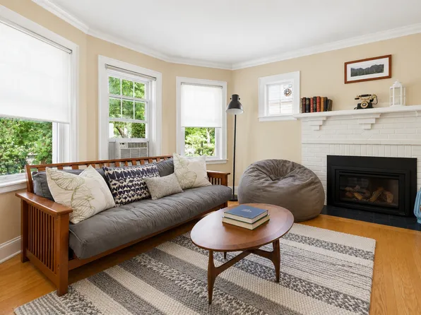 9 Seagrave Rd #1, Cambridge, MA 02140