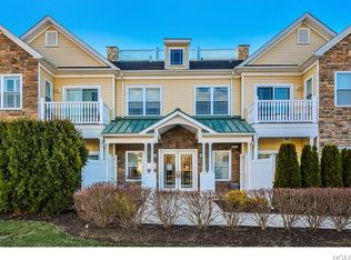2212 Views Way, Pomona, NY 10970