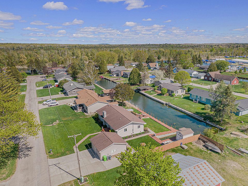5871 Diane Ln, Indian River, MI 49749 Zillow