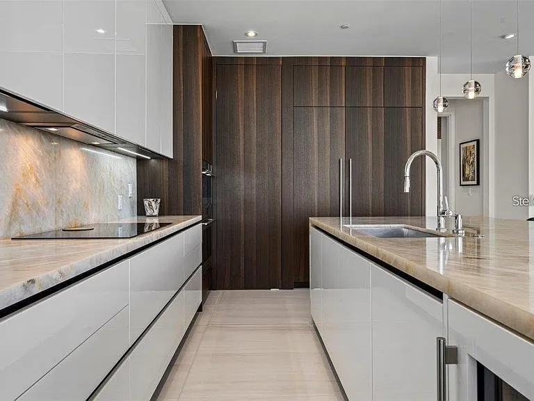 111 Golden Gate Point #Penthouse 802 — Photo 10