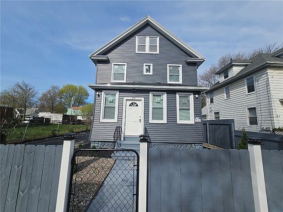4th image of 131 Cameron St