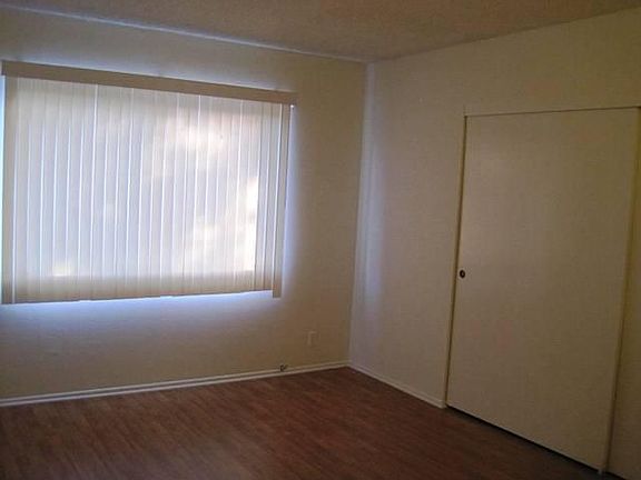 4th image of 6736 Woodley Ave APT 16