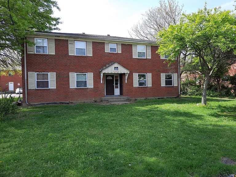 4302 Naomi Dr #3 — Photo 1