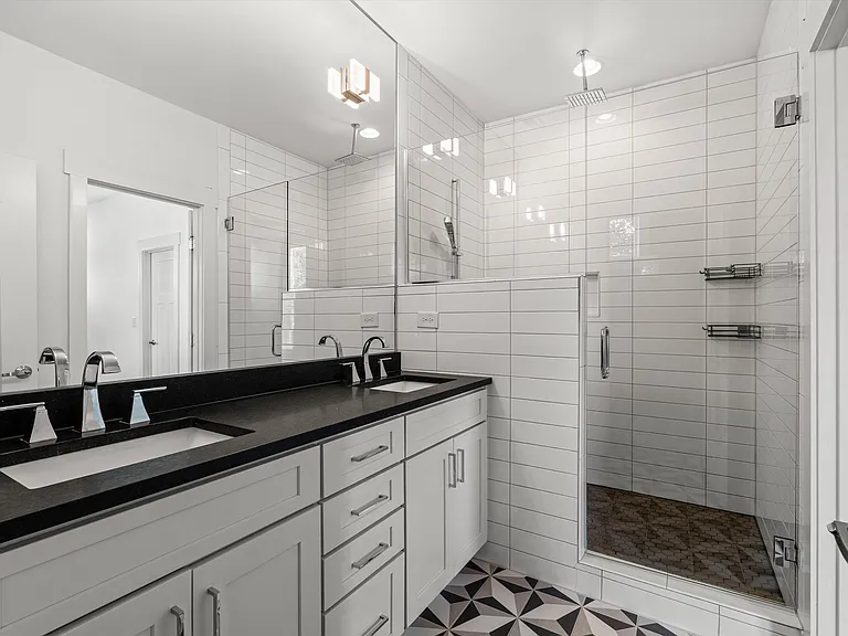602 Douglas Ave — Photo 14