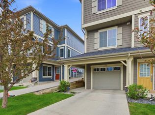 39 E Kinlea Cmn NW, Calgary, AB T3R0S2