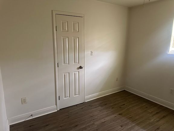 5th image of 3204 Tara Dr