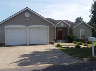 1207 W 1st St, Tahlequah, OK 74464