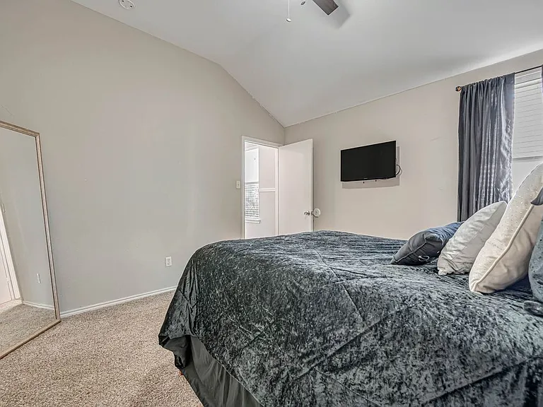 1513 Morning Dove Dr — Photo 2
