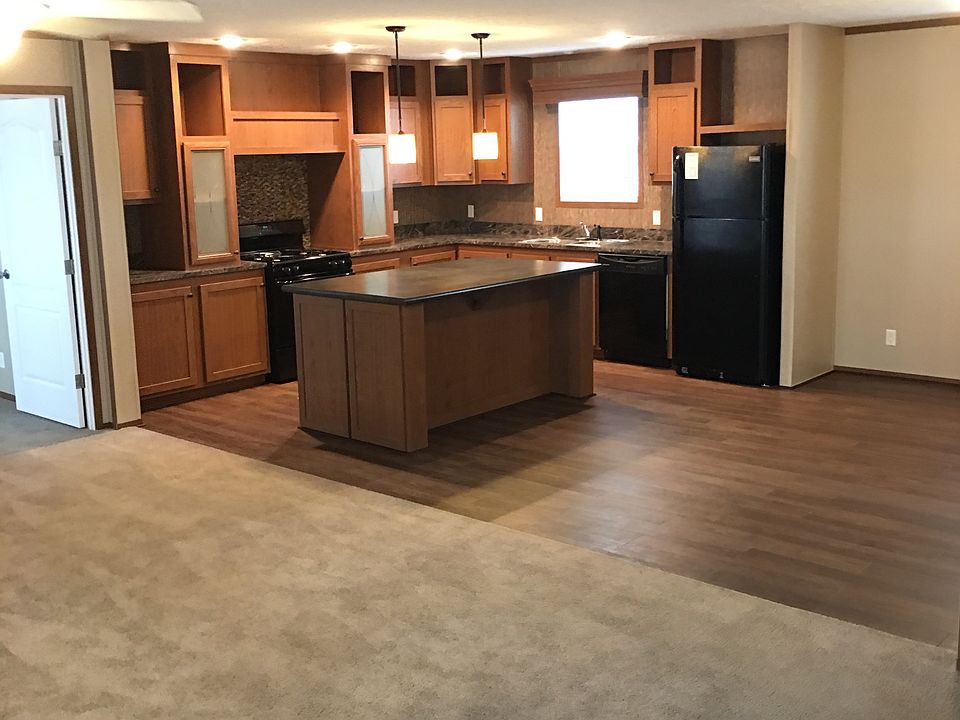 1st image of 25855 Hanover Dr