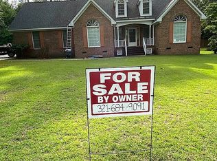 222 W Fairway Dr, Washington, NC 27889