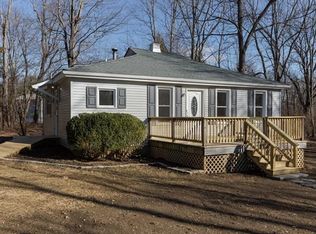 13 Rodger Ln, Hopewell Junction, NY 12533