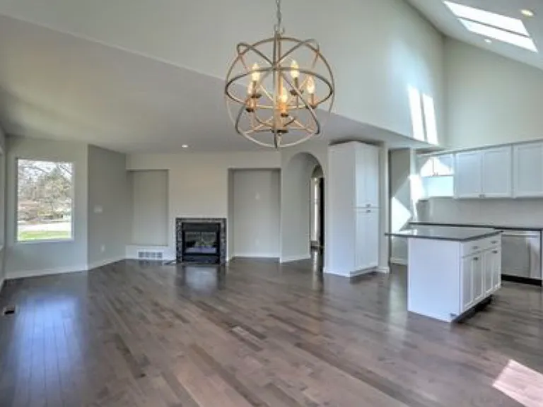 10218 E Driftwood Ct — Photo 3