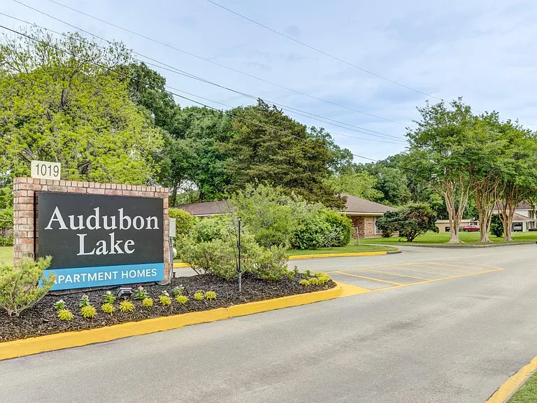Audubon Lake Apartment Homes — Photo 25
