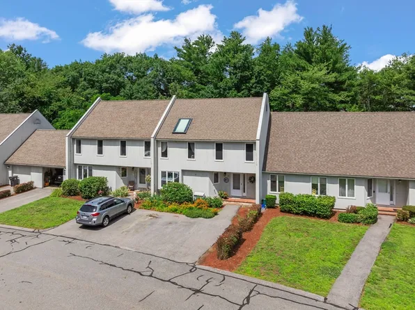 38 Woodland Park Dr Unit 38, Haverhill, MA 01830