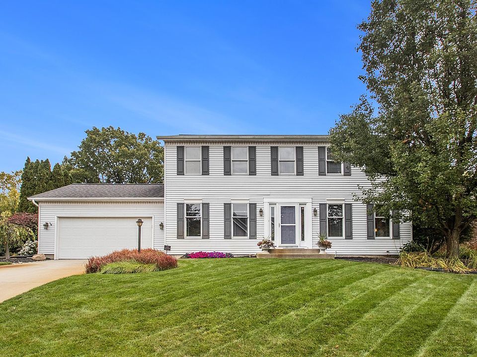 1st image of 53904 Wintergreen Ct