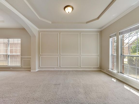 4th image of 10670 Astoria Dr