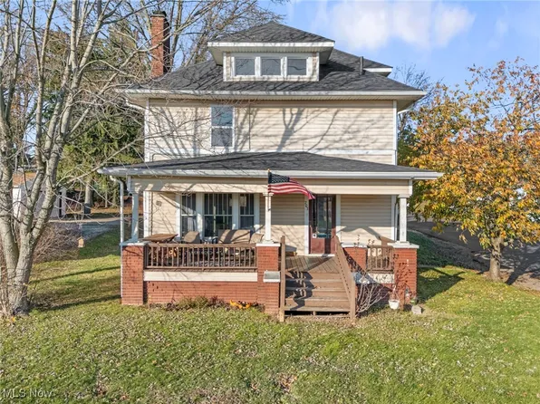 703 30th St NW, Canton, OH 44709