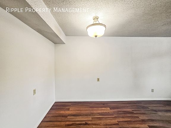 4th image of 1515 36th St SE #1515