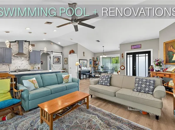 10611 Woodchuck LN, BONITA SPRINGS, FL 34135