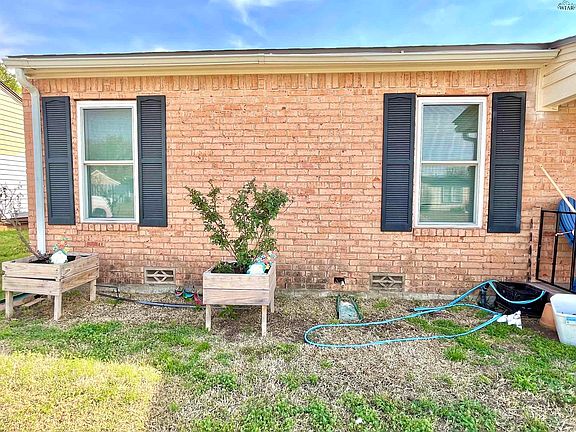 3rd image of 2605 Inglewood Dr
