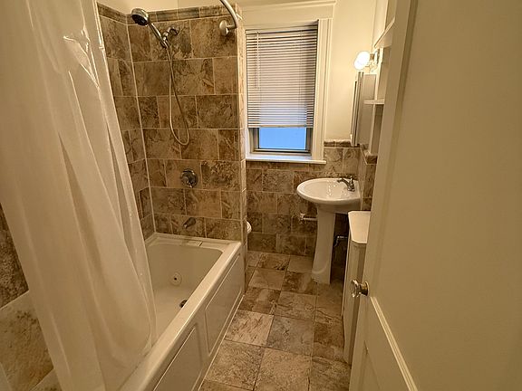 3rd image of 5 Concord Ave #3094413cf