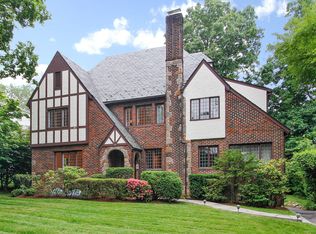 30 Lockwood Rd, Scarsdale, NY 10583