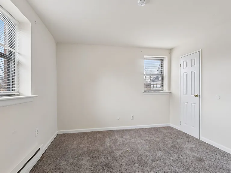 Springfield Green Apartments — Photo 79
