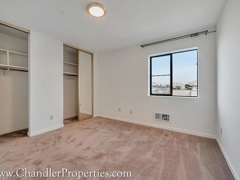 3111 Vicente St — Photo 13