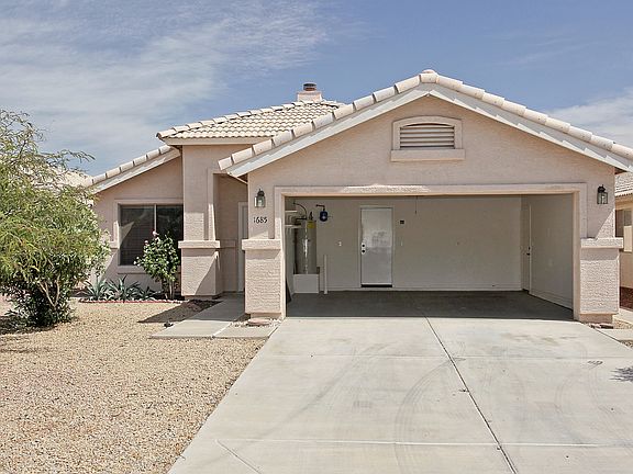 3rd image of 1685 N La Fresa Dr